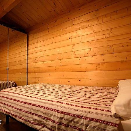 Cabanas Madarsu Vigo de Sanabria Екстер'єр фото