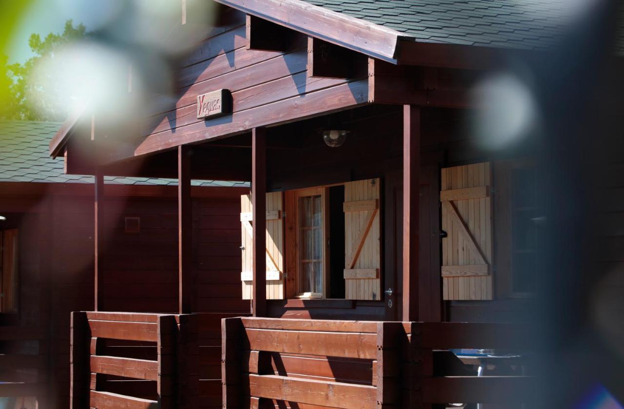 Cabanas Madarsu Vigo de Sanabria Екстер'єр фото