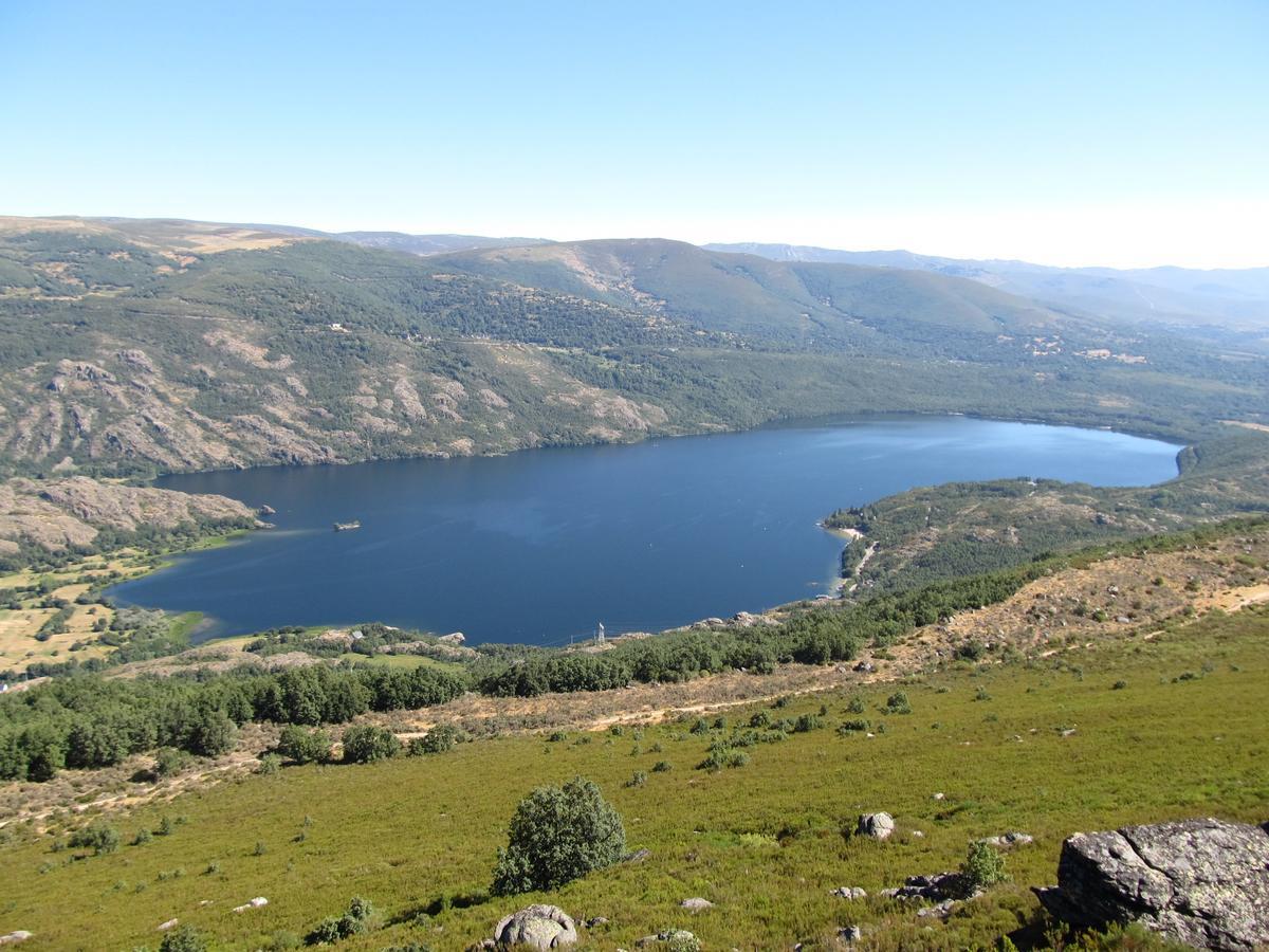 Cabanas Madarsu Vigo de Sanabria Екстер'єр фото